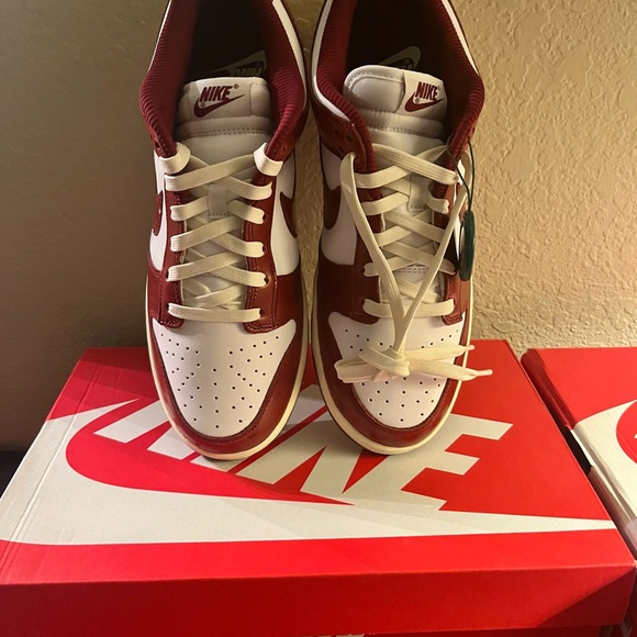 Dunk Low Vintage Red 10 - Picture 5 of 5